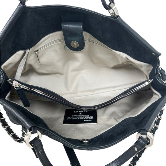 Chanel Matelasse Quilted Black Shimmer Leather Chain Shoulder Tote Bag - Picture 15 of 16